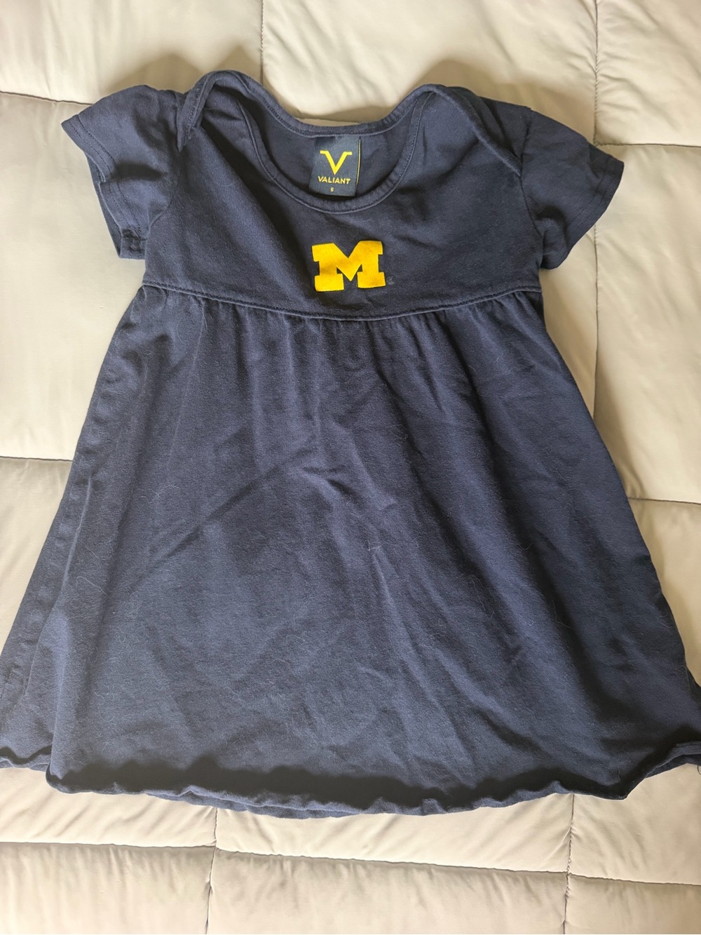 Valiant Navy Tee with Yellow 'M' Logo